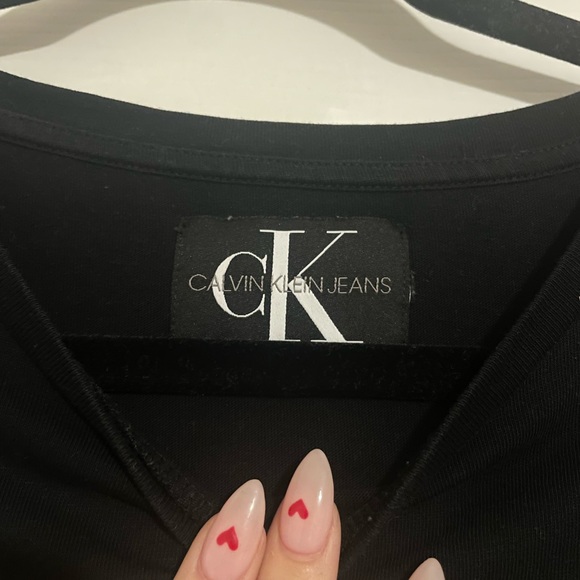 Calvin Klein Logo Tee - Picture 3 of 3